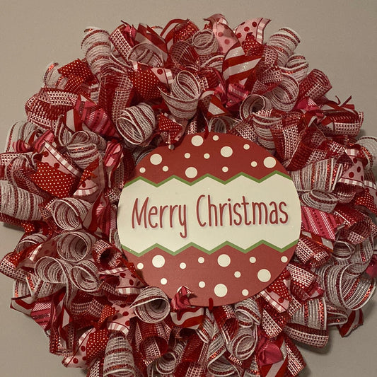 Red/White Christmas Wreath