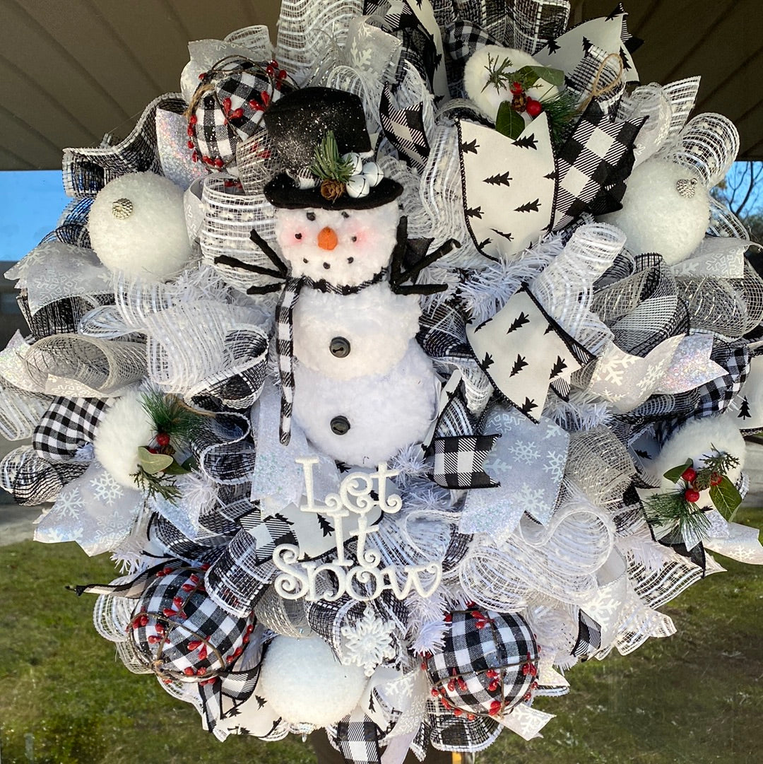 Snowman Wreath